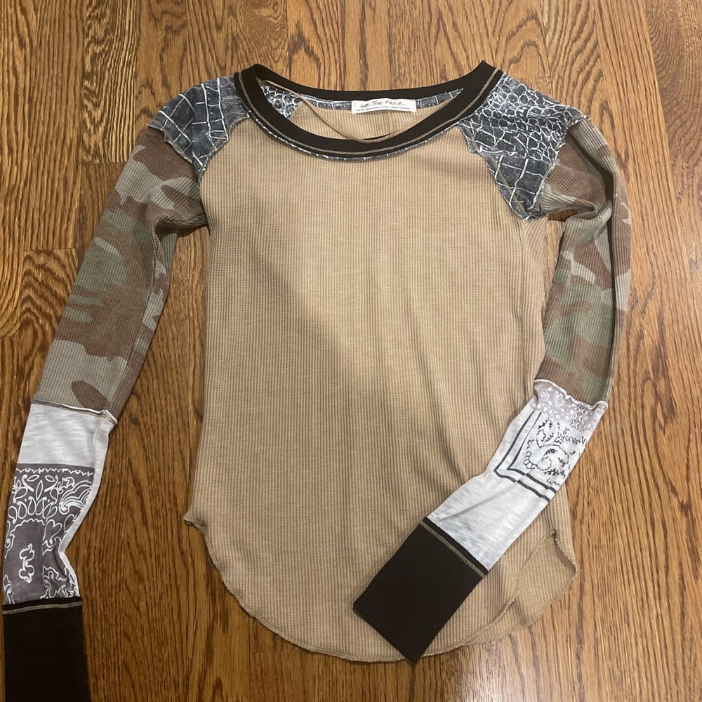 We the Free trendy top: Never worn, excellent condition. Size XS
